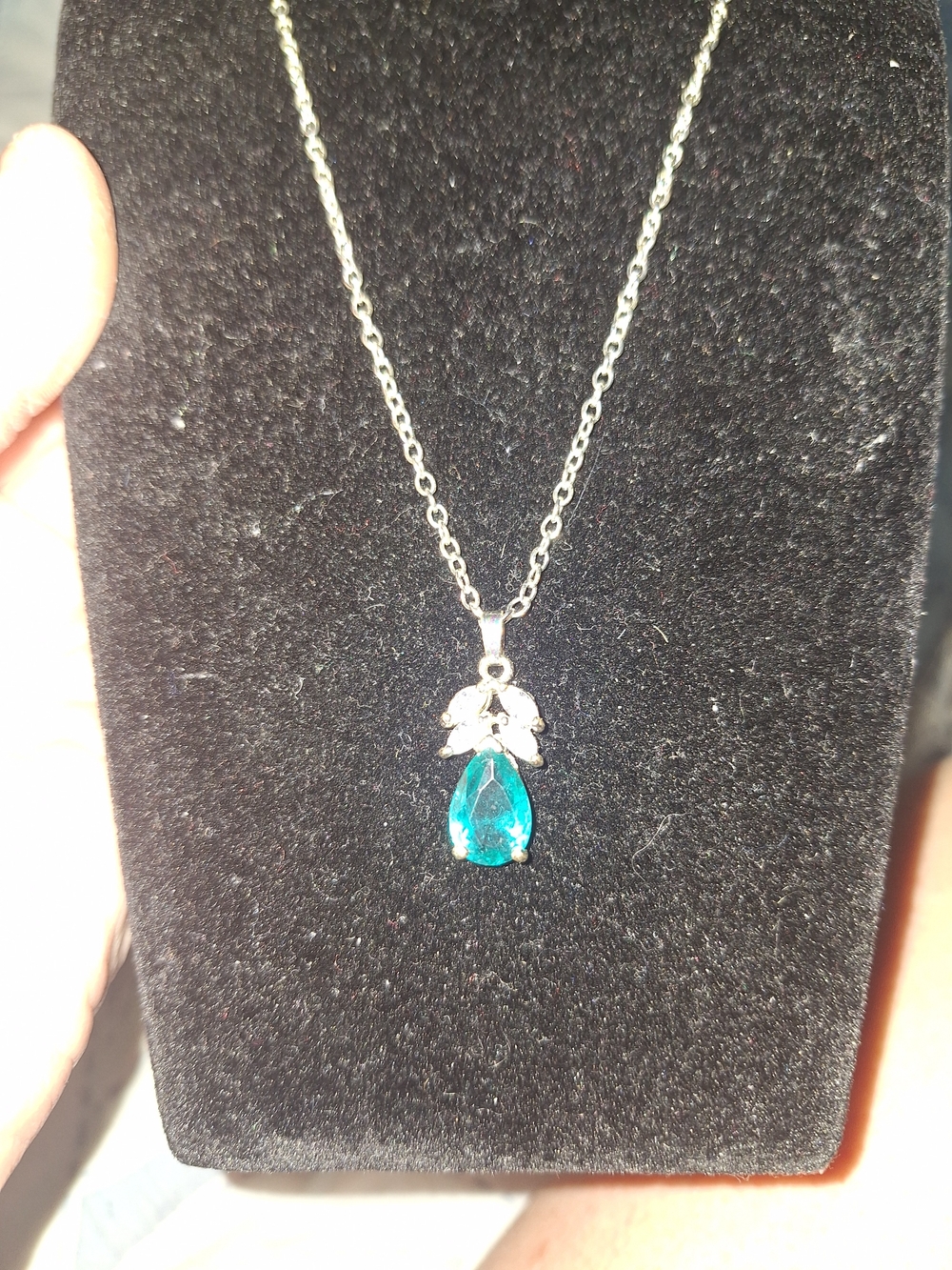 Silver Necklace with Emerald Green Teardrop Pendant - Picture 2 of 6